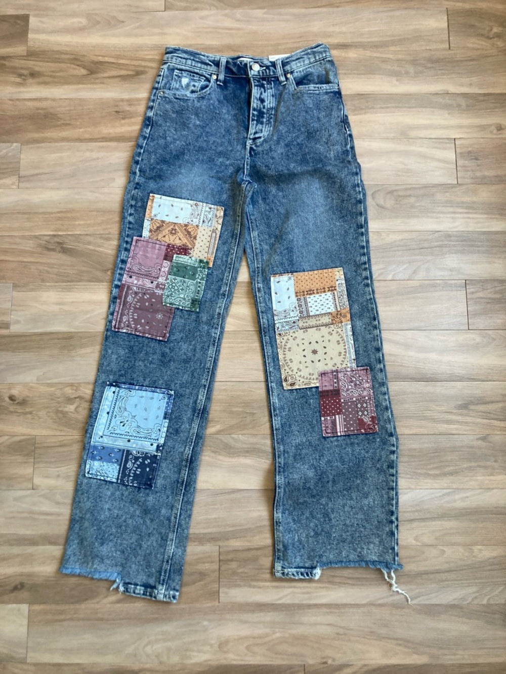 SO Dad jean super high rise jean distressed boho retro patches size 5 / 27 - Picture 4 of 17